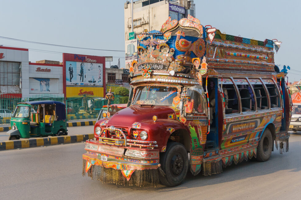 pakistan-tuning-avtobusi