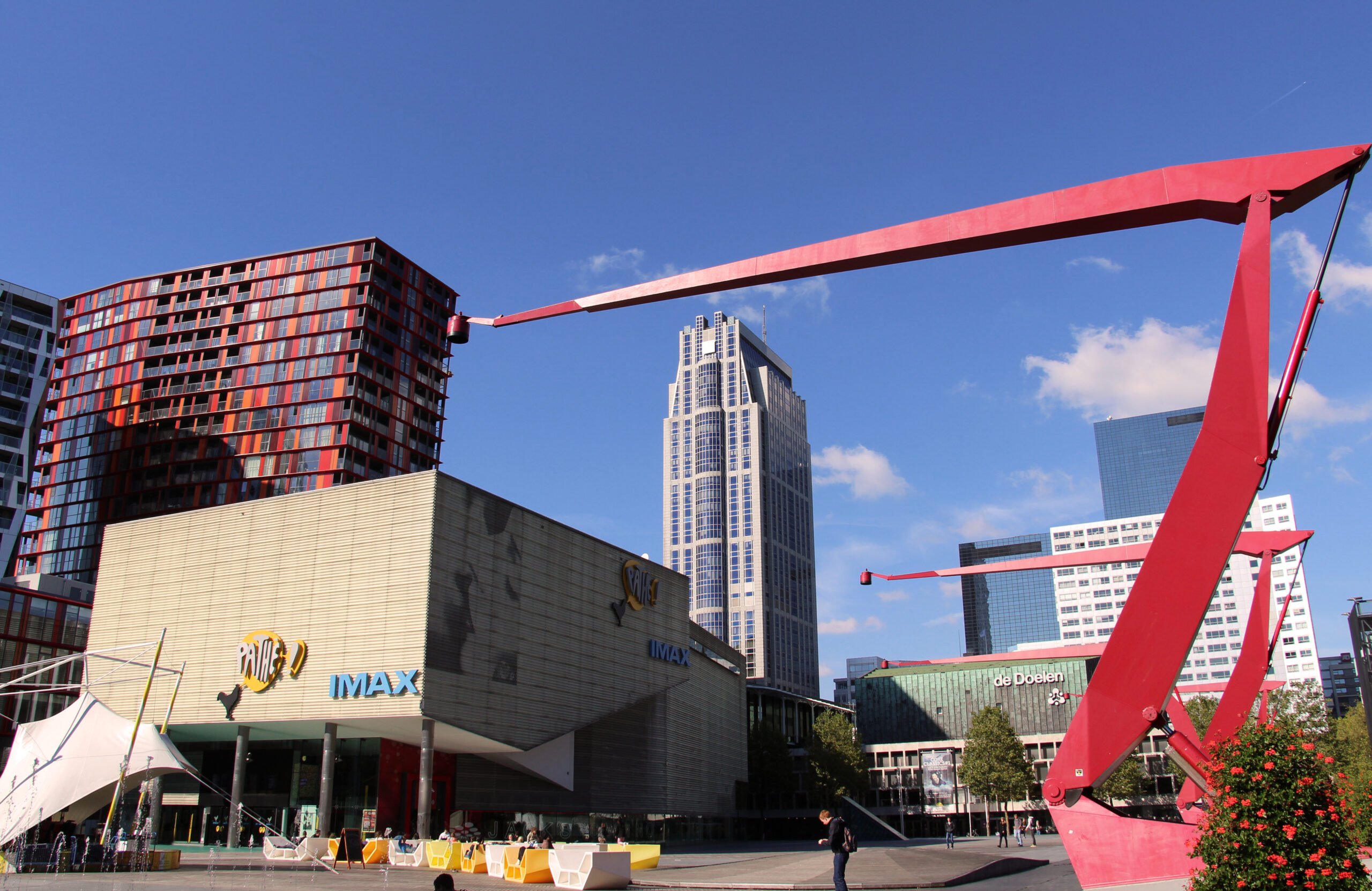 rotterdam-fonari-Schouwburgplein